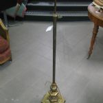 521 3331 Golvlampfot